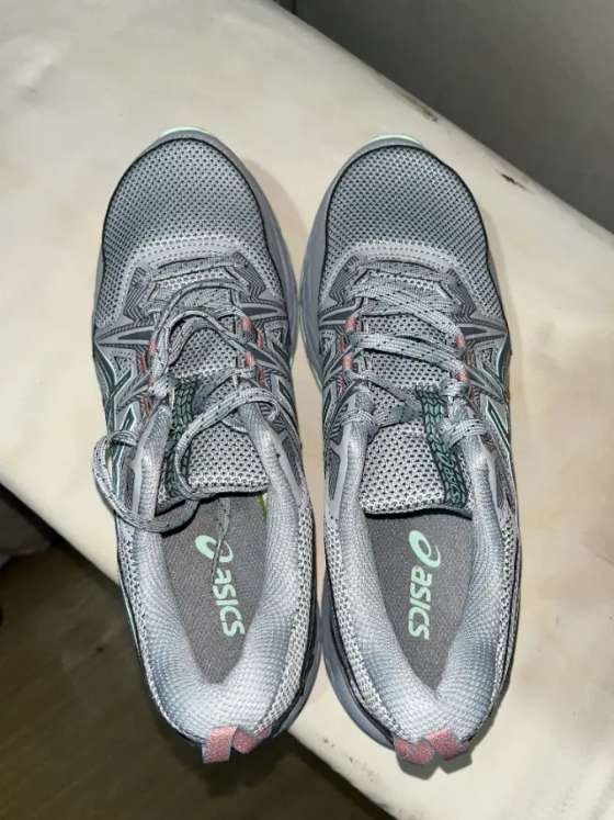 Asics Gel Venture 8