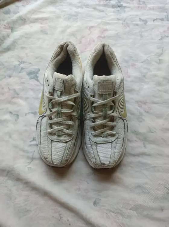 Nike Vomero 5