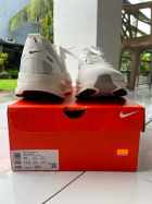 Nike Vomero 18 back photo