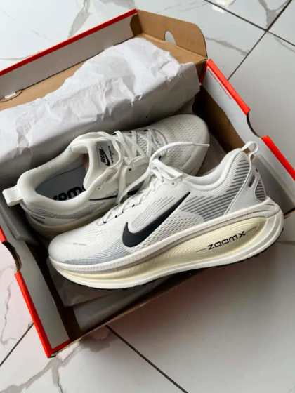 Nike Vomero 18
