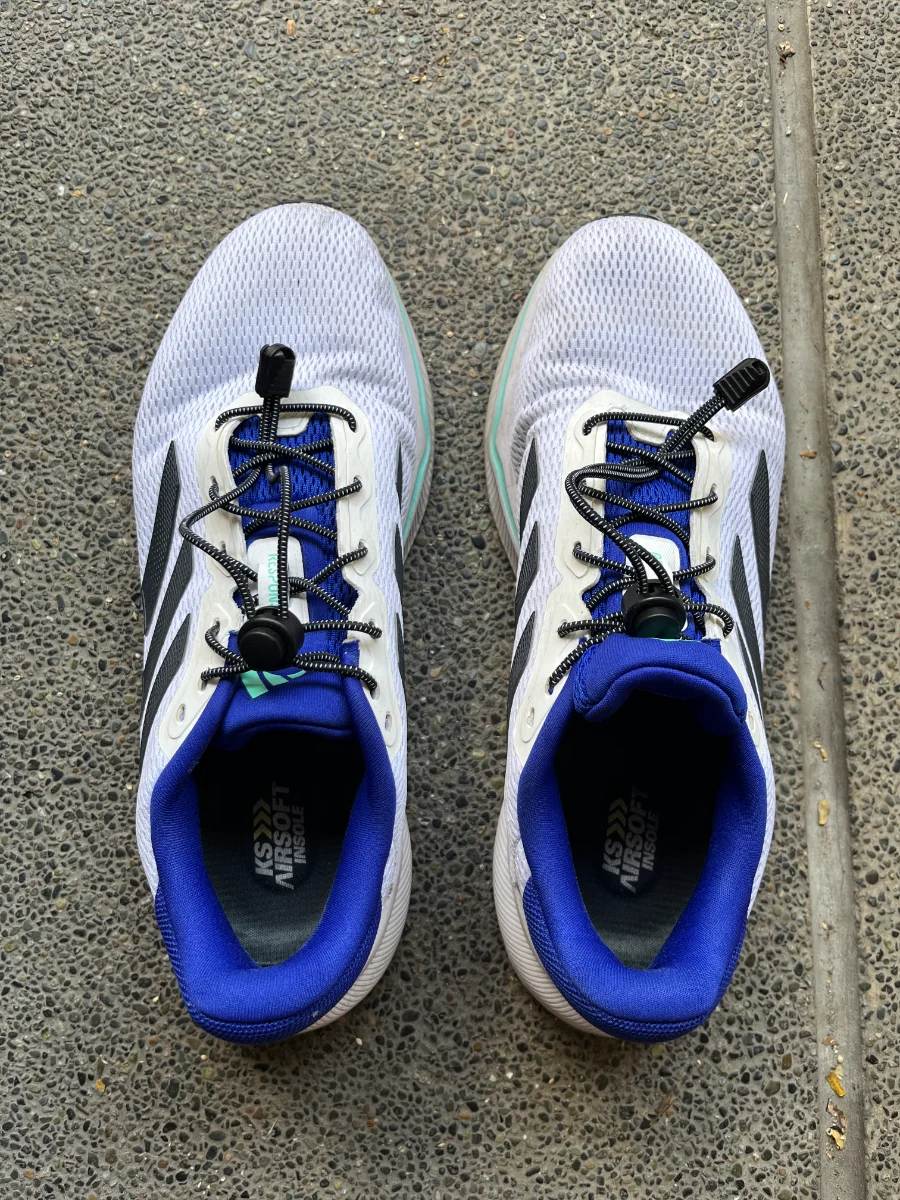 Adidas Response top photo