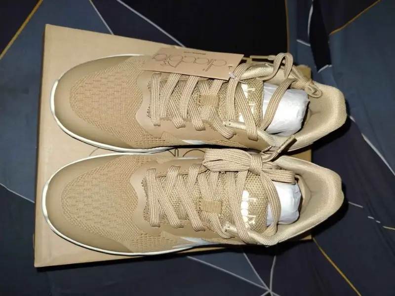 DIADORA PIKO top photo