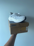 Asics Superblast 3 top photo