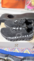 On Running CloudMonster Lumos left photo